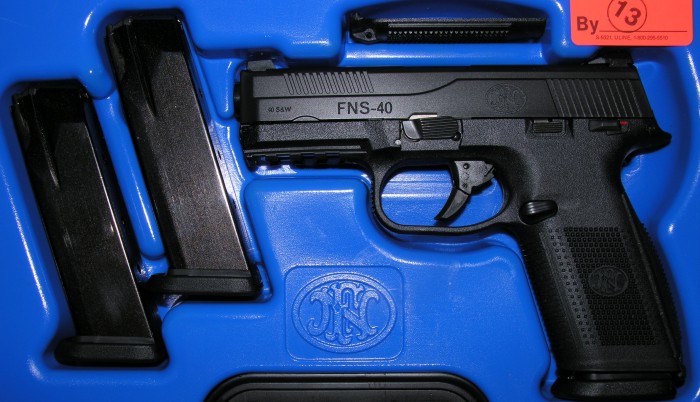 FNS 40 .40 s/a pistol 3 14rd mags NIB